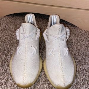 Yeezy Cream White size 10 men